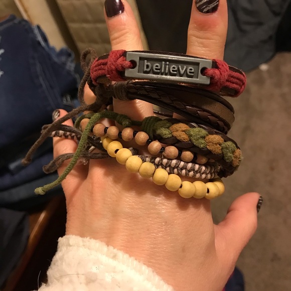 💕𝑏𝑟𝑎𝑐𝑙𝑒𝑡𝑡𝑒𝑠 🧚🏻‍♀️ "𝑏𝑒𝑙𝑖𝑒𝑣𝑒" - Picture 2 of 4